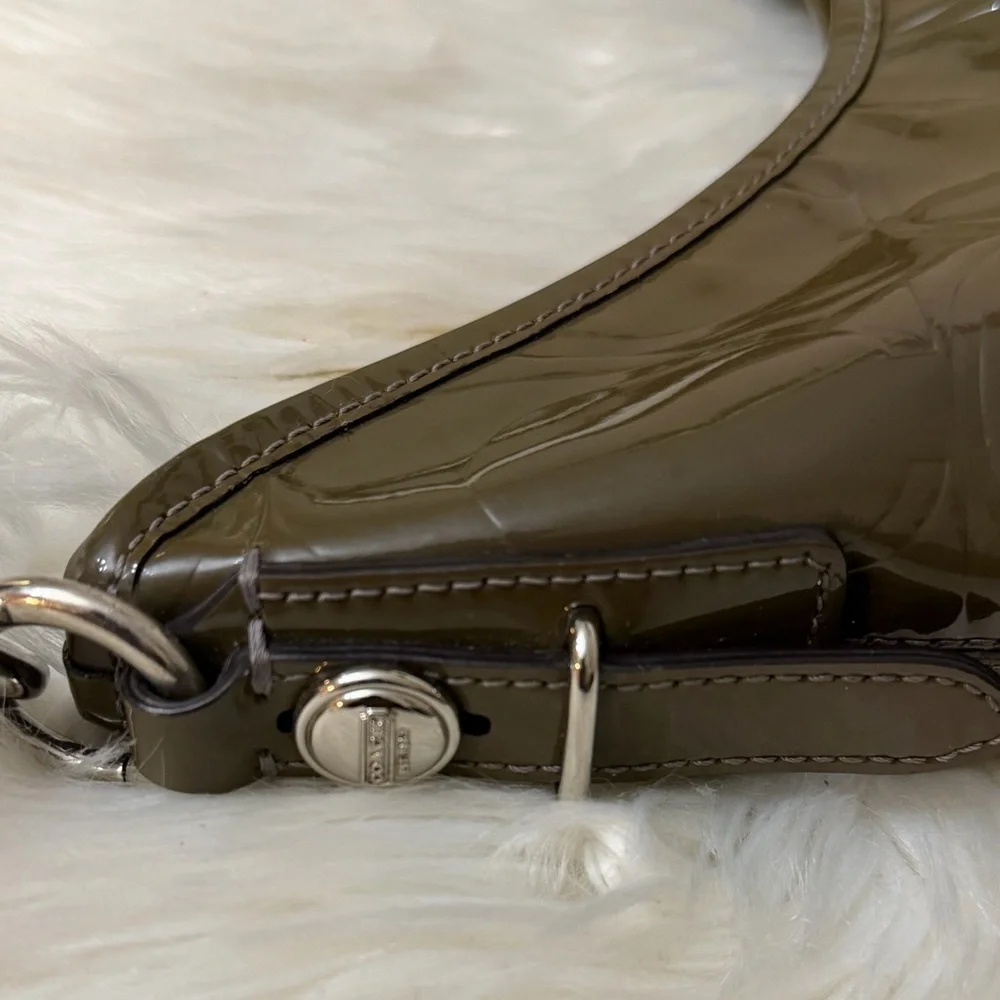 Coach Glossy Olive Shoulder Bag#F16172